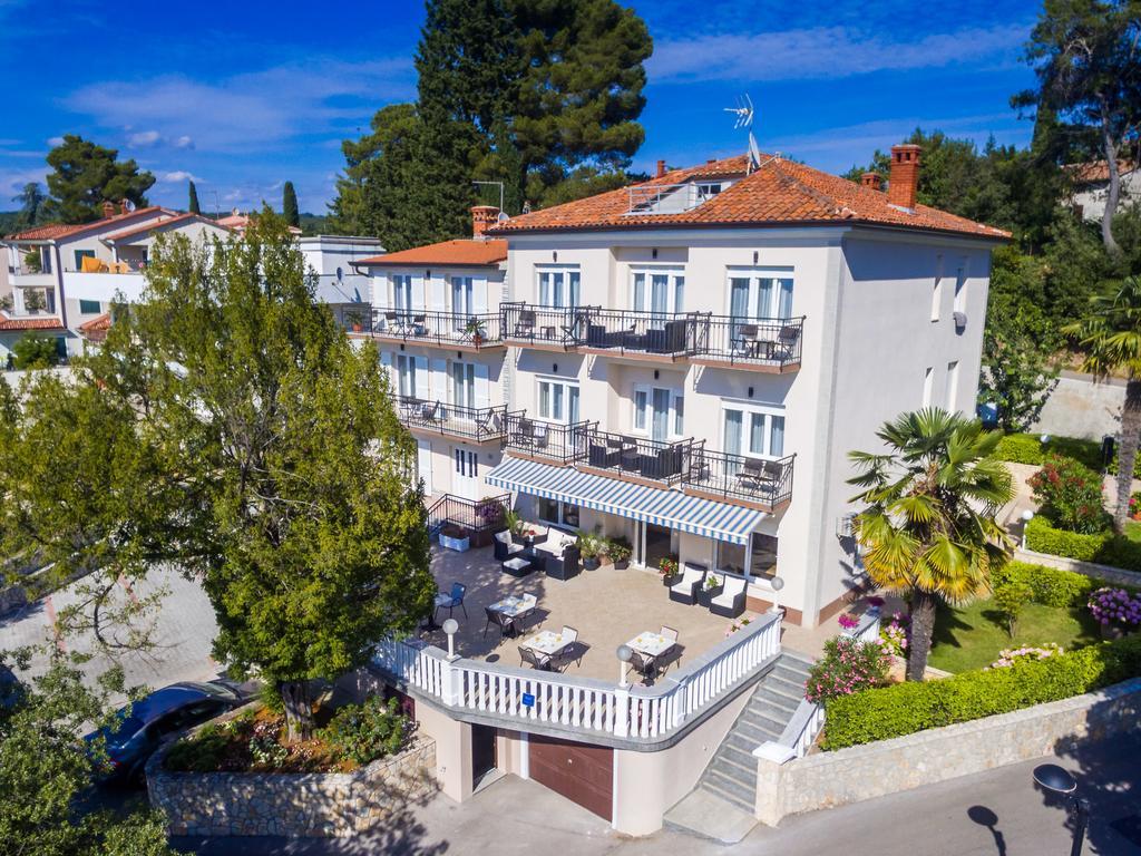 Apartments & Rooms Milcetic M Малинска Экстерьер фото